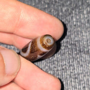 Old himalayan indo tibetan agate bead 2 eyes pattern amulet