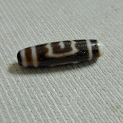 Vintage old himalayan indo tibetan agate beads unique pattern