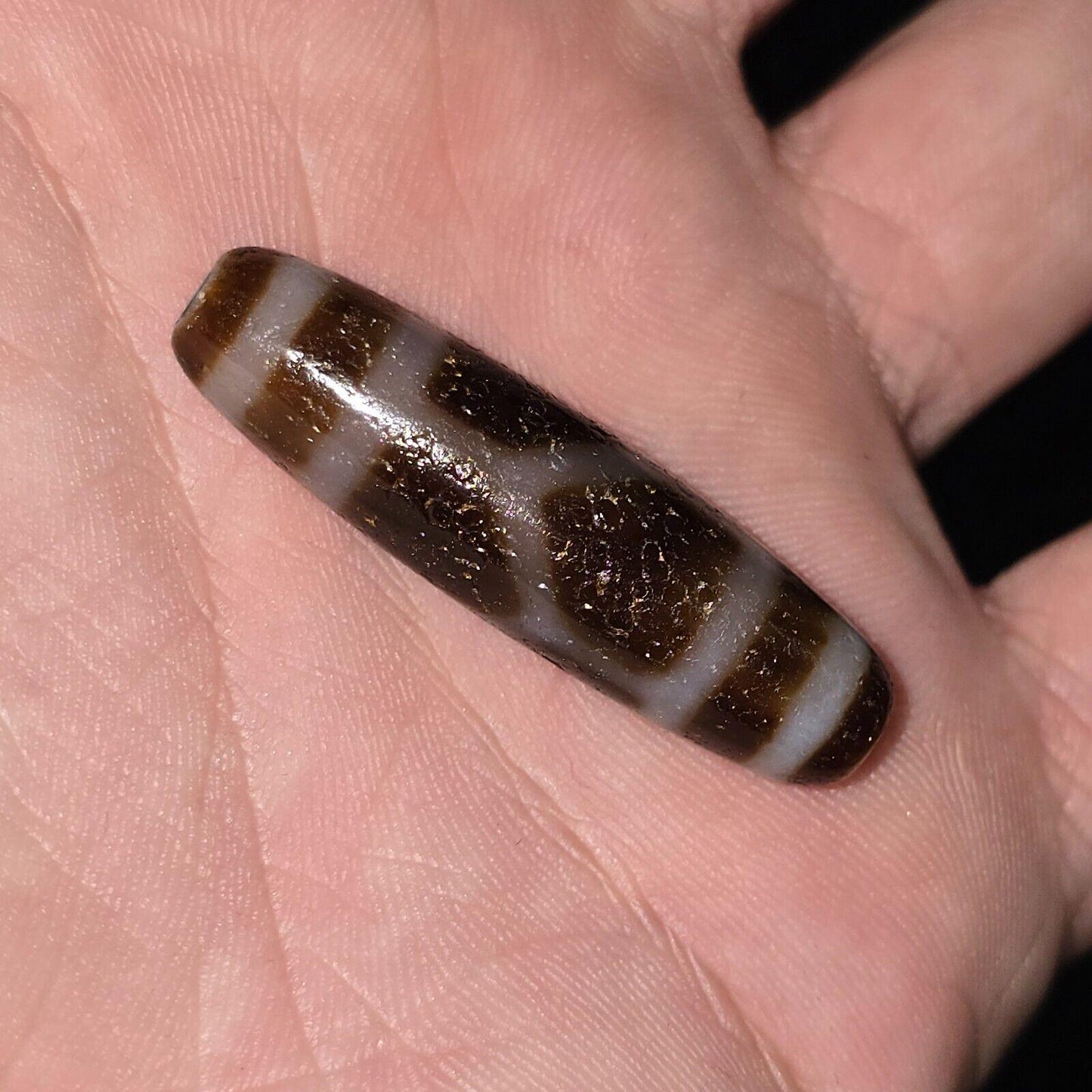 Vintage old himalayan indo tibetan agate beads turtle pattern