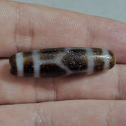 Vintage old himalayan indo tibetan agate beads turtle pattern