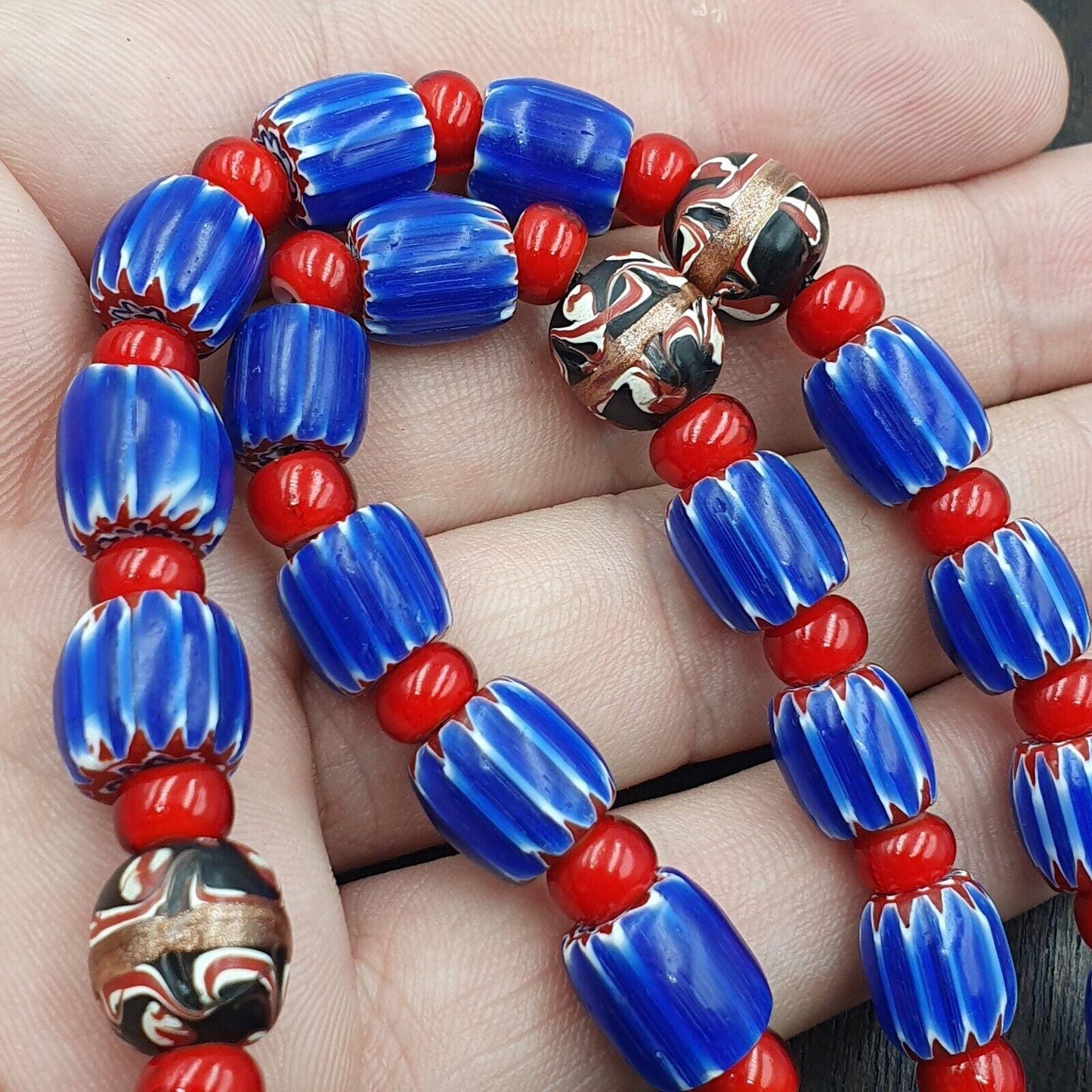 Vintage venetian white heart with blue glass chevron beads necklace. nc-9-2