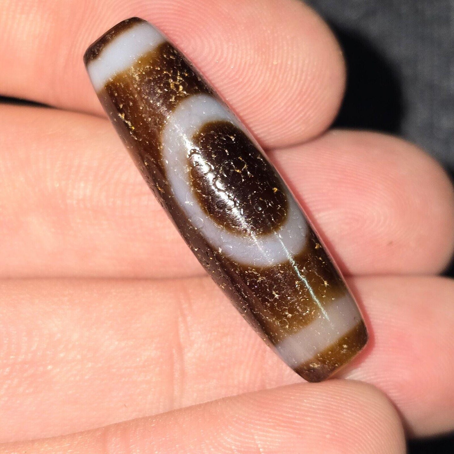 Old himalayan indo tibetan agate bead 2 eyes pattern amulet