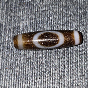 Old himalayan indo tibetan agate bead 2 eyes pattern amulet