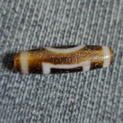 Old himalayan indo tibetan agate bead 2 eyes pattern amulet