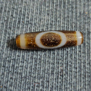 Old himalayan indo tibetan agate bead 2 eyes pattern amulet