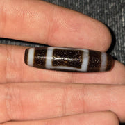 Old himalayan indo tibetan agate bead 2 eyes pattern amulet