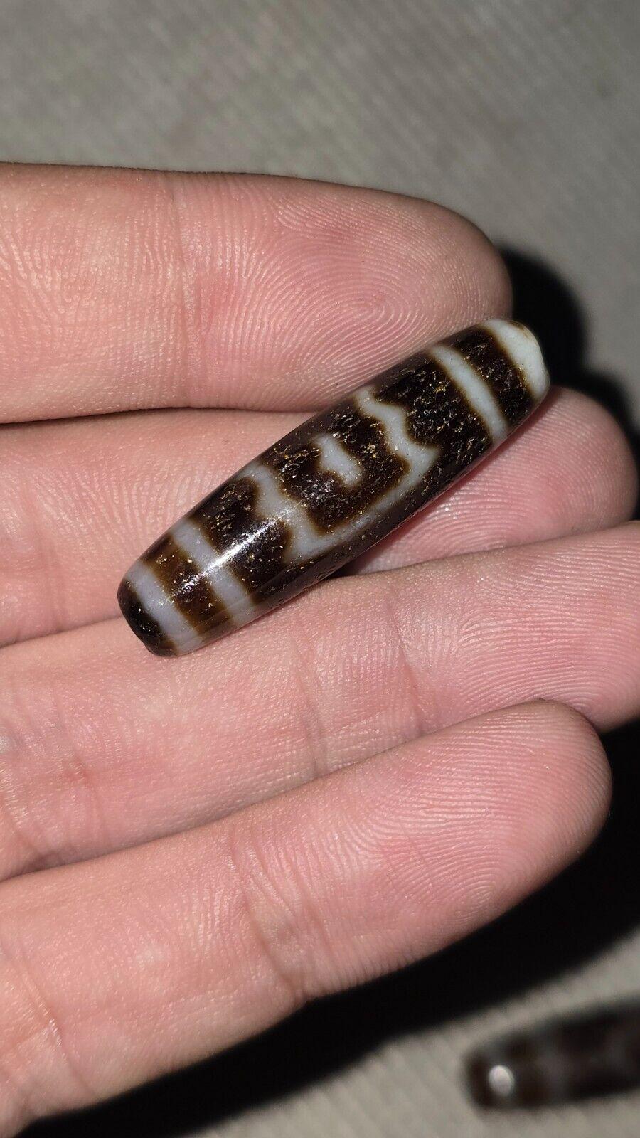 Vintage old himalayan indo tibetan agate beads unique pattern