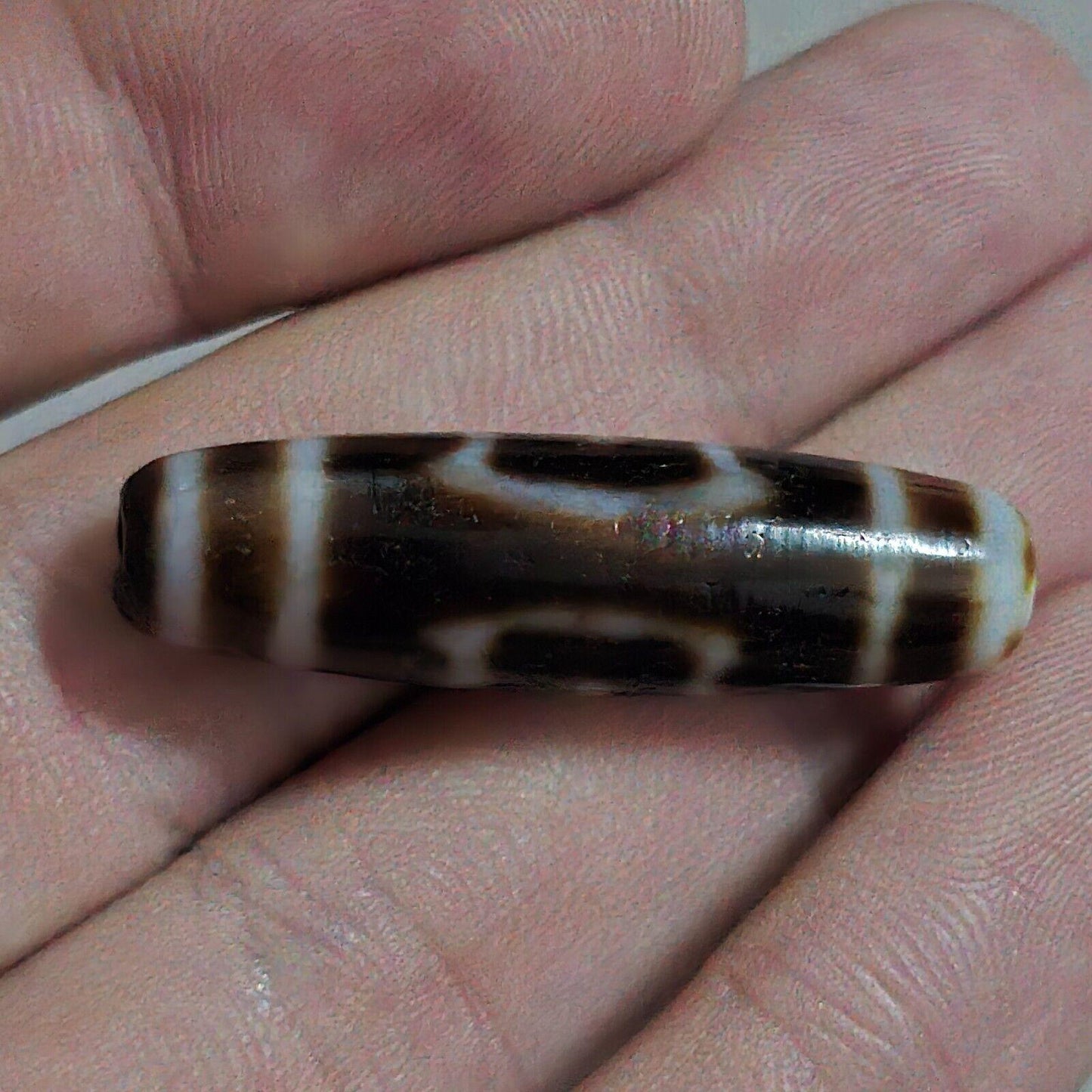 Vintage old himalayan indo tibetan agate beads unique pattern