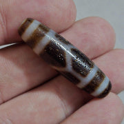 Vintage old himalayan indo tibetan agate beads turtle pattern