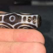 Vintage old himalayan indo tibetan 6 eyes agate bead unique pattern