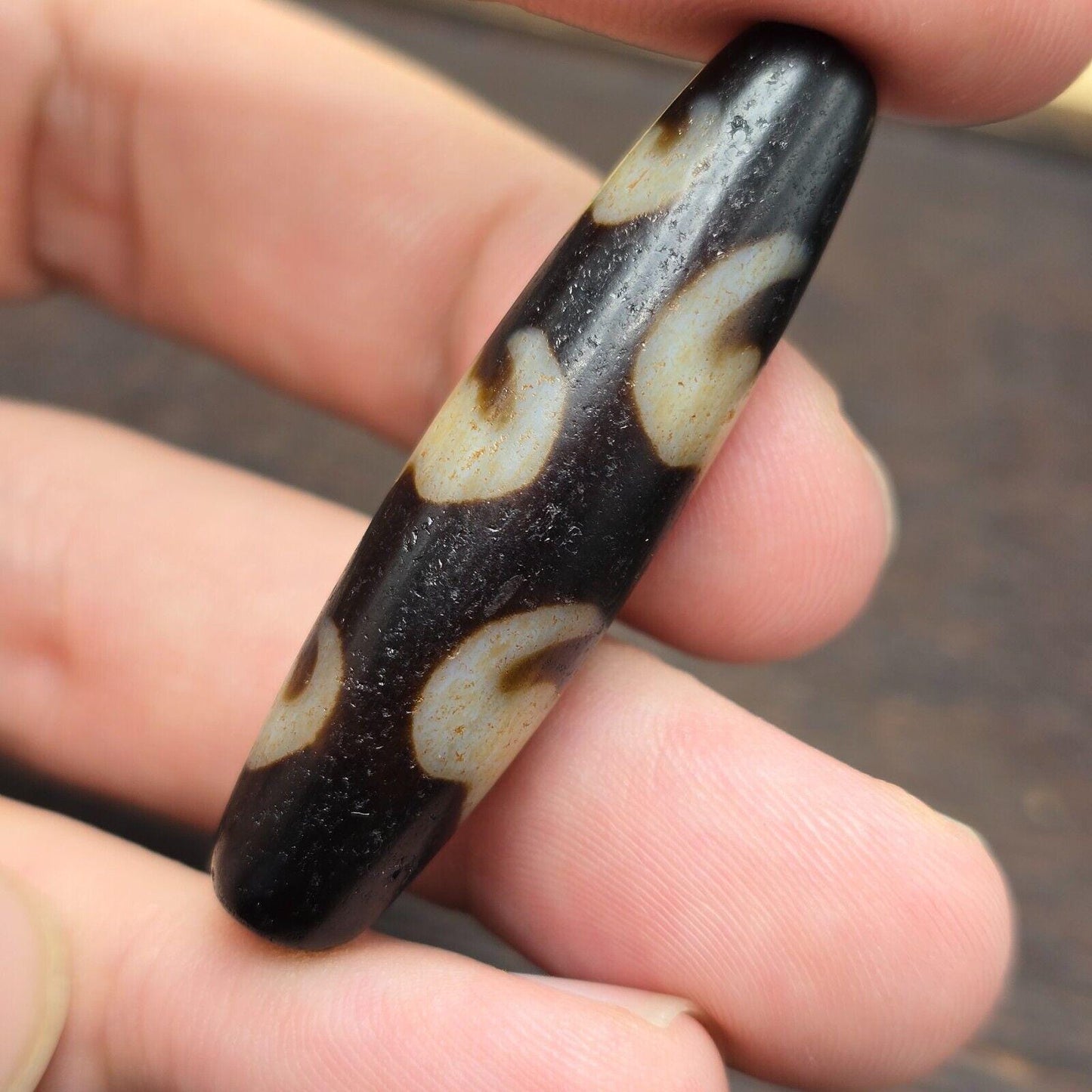Very unique pattern vintage old himalayan indo tibetan agate beads