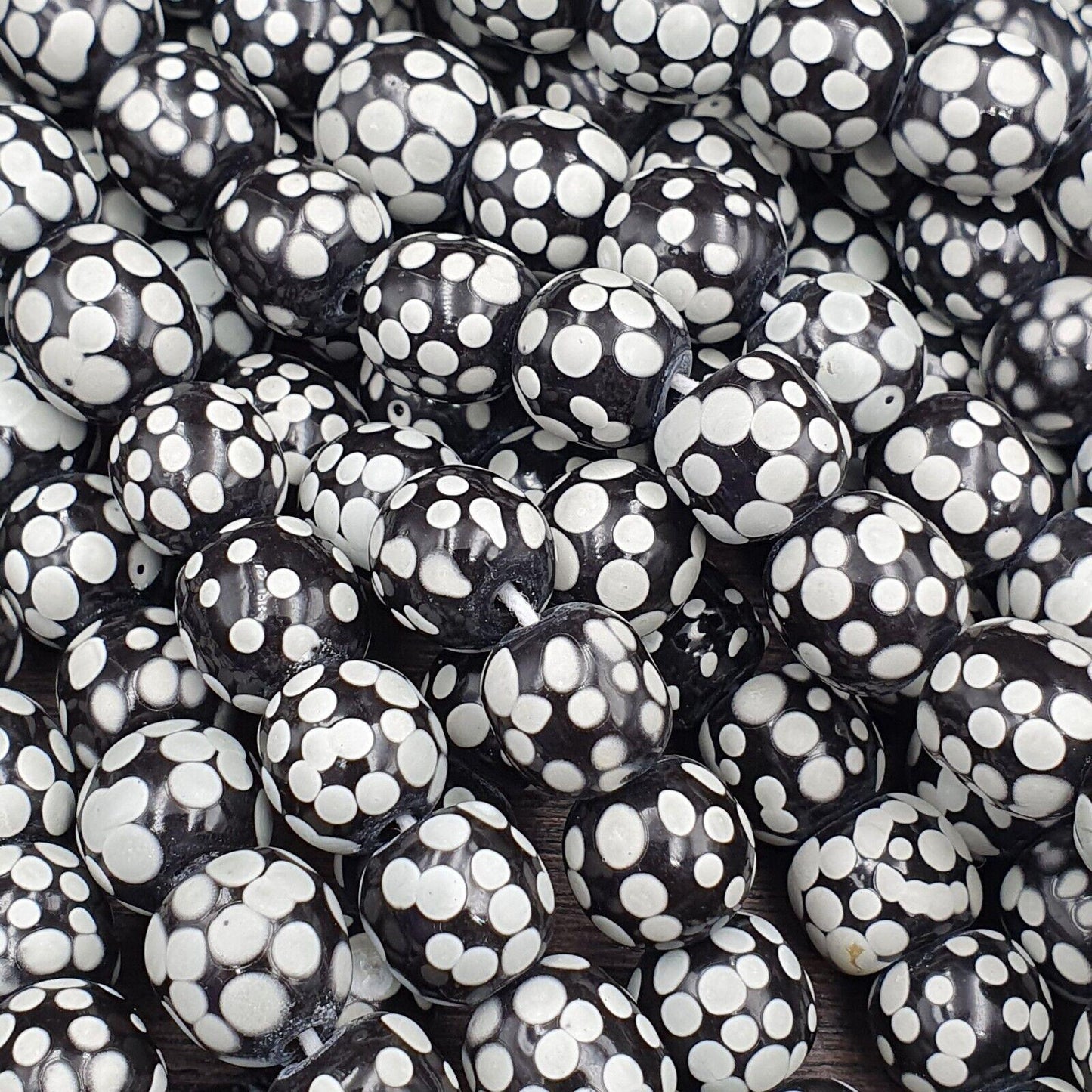 Skunk venetian inspired trade glass beads black thousand eyesGift