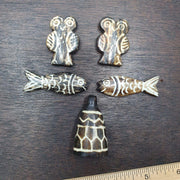 Lot 5 south asian burmese old pyu pumtek amulets bead pendents