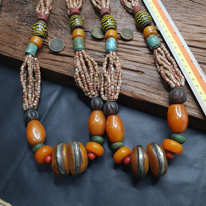 Handcrafted amber resin and glass beads vintage jewelry necklace 271gramsGift