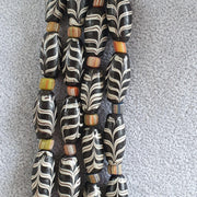 Vintage venerano art fancy feather beads 20x10mm black glass beads necklace