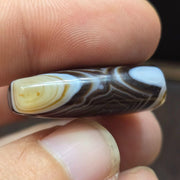 Antique tibetan himalayan agate  amulet bead #4