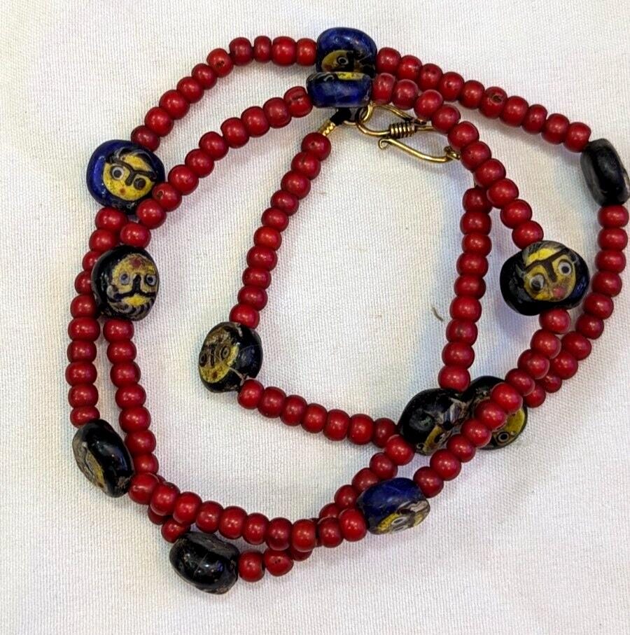 Antiaque vintage venetian whiteheart  face glass beads beaded necklaceGift