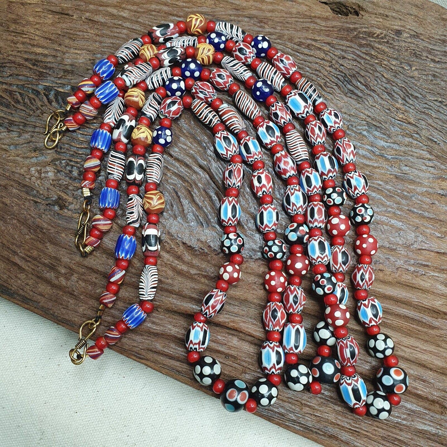 Vintage venetian style chevron feather skunk mix glass beads necklace mx-122Gift