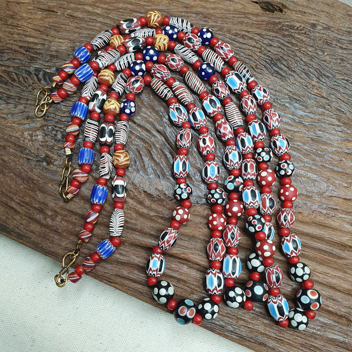 Vintage venetian style chevron feather skunk mix glass beads necklace mx-122Gift
