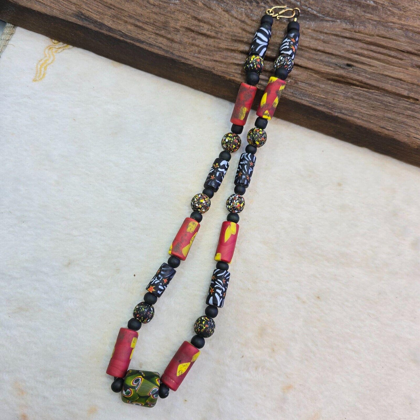Multicolor antique style glass beads necklaceGift