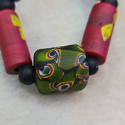 Multicolor antique style glass beads necklace.