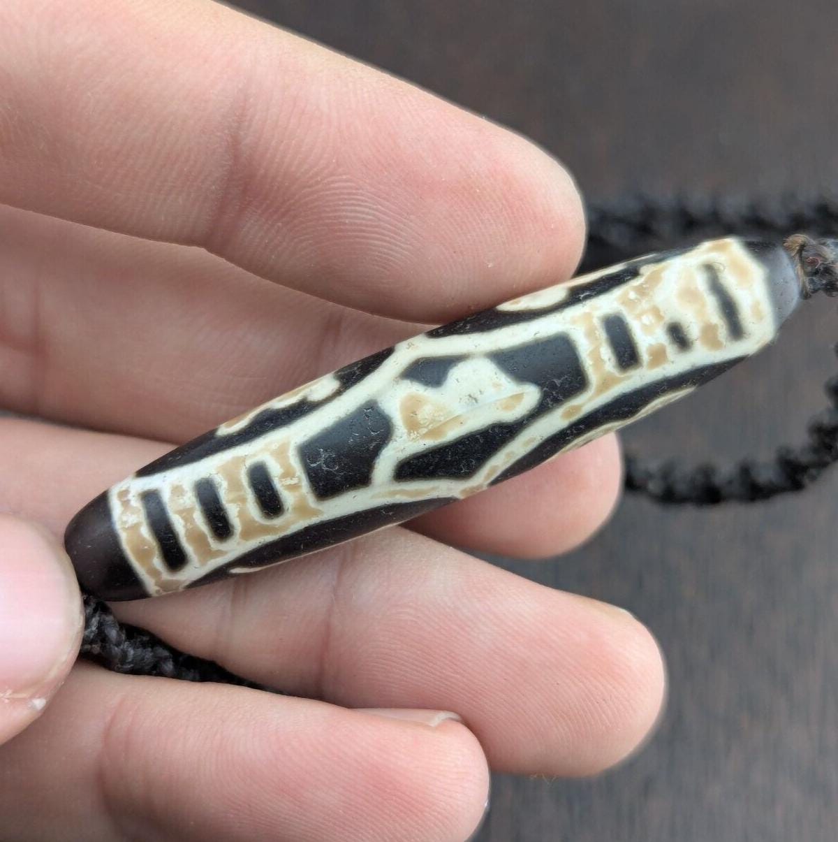 Vintage old tibetan very unique eyes agate stone dzi bead big amulet