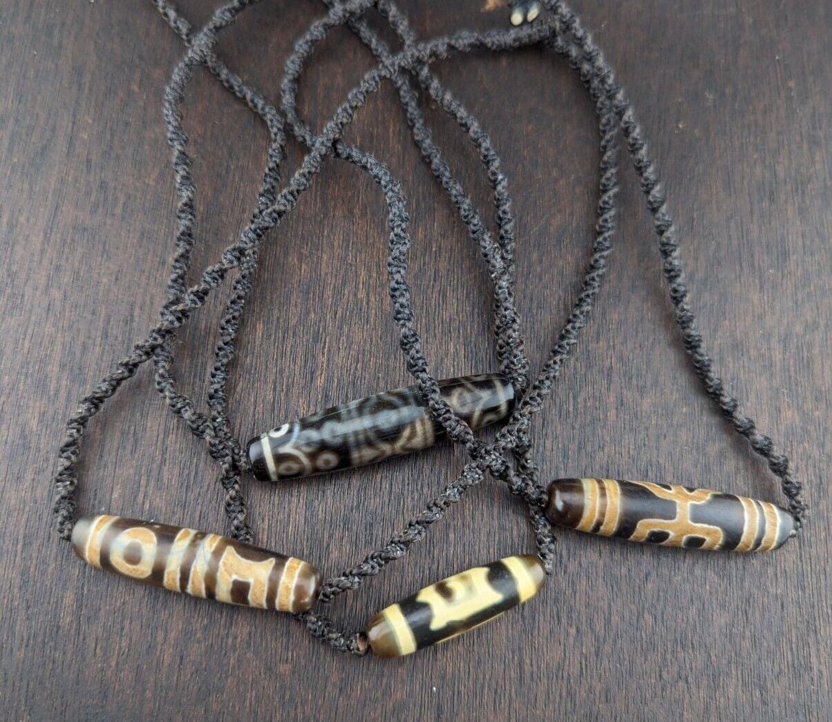 Lot 4 vintage old tibetan very unique eyes patterns agate stone dzi bead amulet