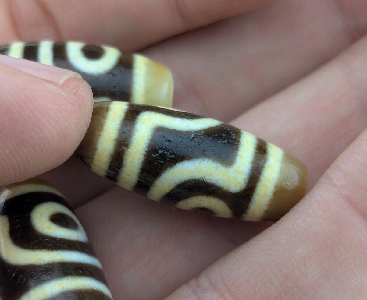 Lot 3 vintage old tibetan very unique eyes agate stone dzi bead amulet
