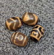 Lot 4 antique old tibetan unique patterns agate stone dzi bead amulets