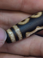 Tibetan 5 eyes agate stone dzi bead amulet jn-16