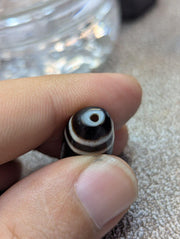 Tibetan 3 diamond eyes agate stone dzi bead amulet jn-16