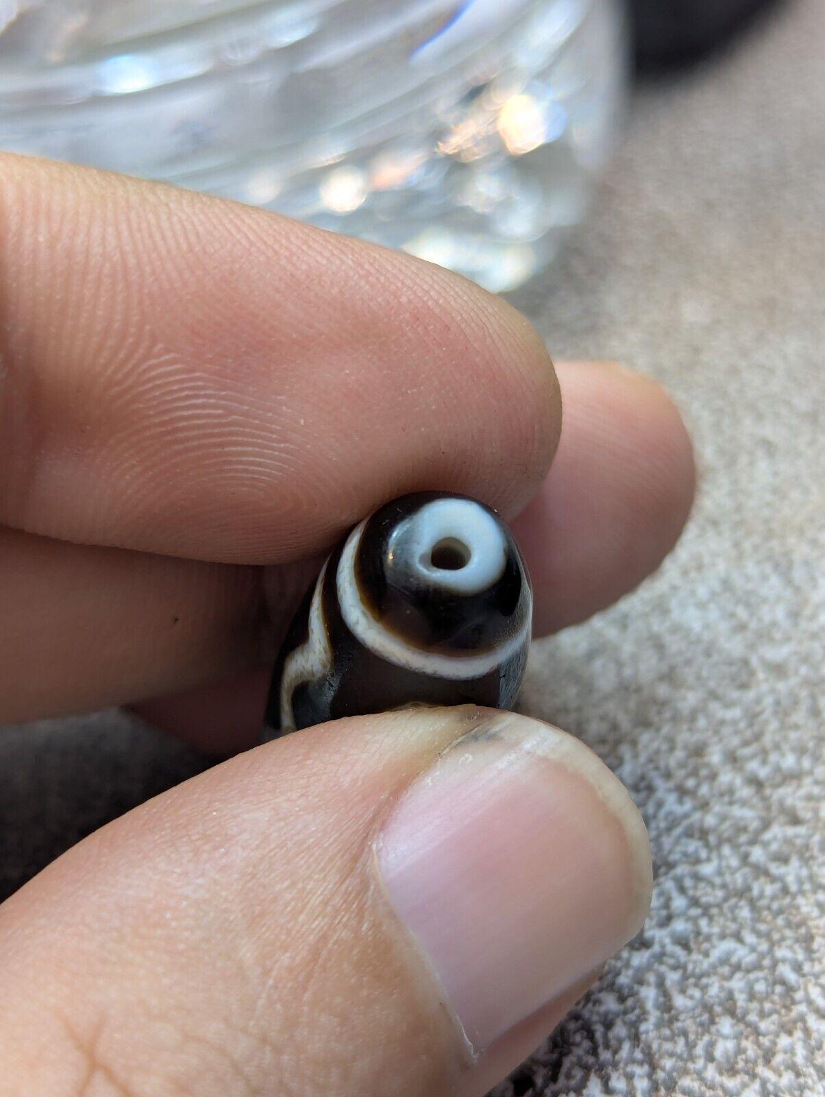 Tibetan 3 diamond eyes agate stone dzi bead amulet jn-16