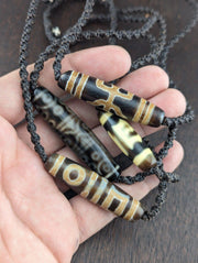 Lot 4 vintage old tibetan very unique eyes patterns agate stone dzi bead amulet