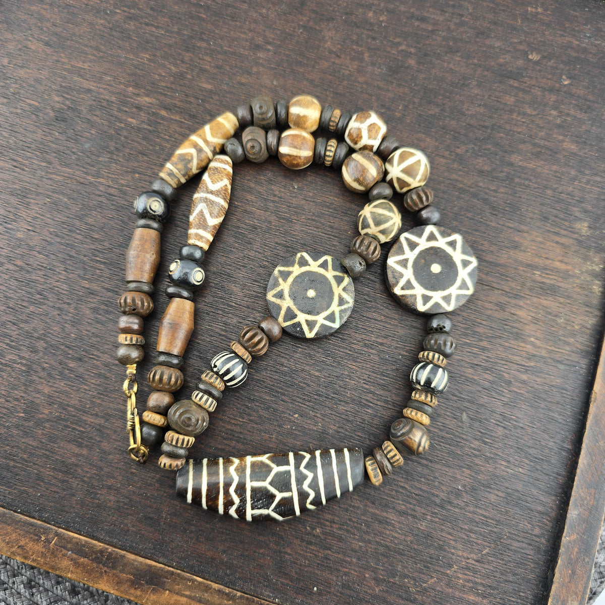 Asian burmese old pumtek petrified wood decorated stone beads strand necklace