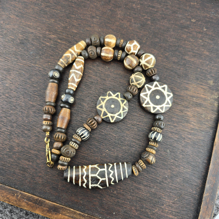 Asian burmese old pumtek petrified wood decorated stone beads strand necklace