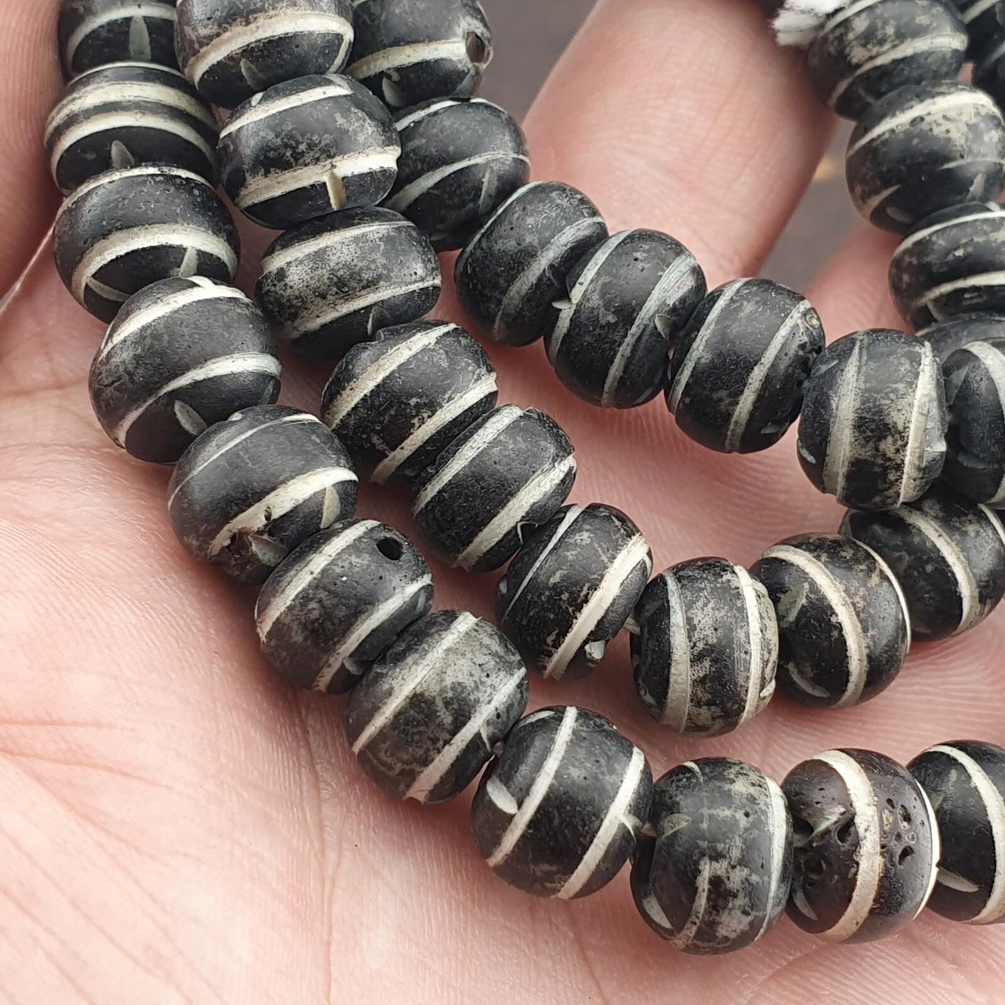 Vintage tibetan carving yak bone (buffalo) beads beaded necklace 11mm