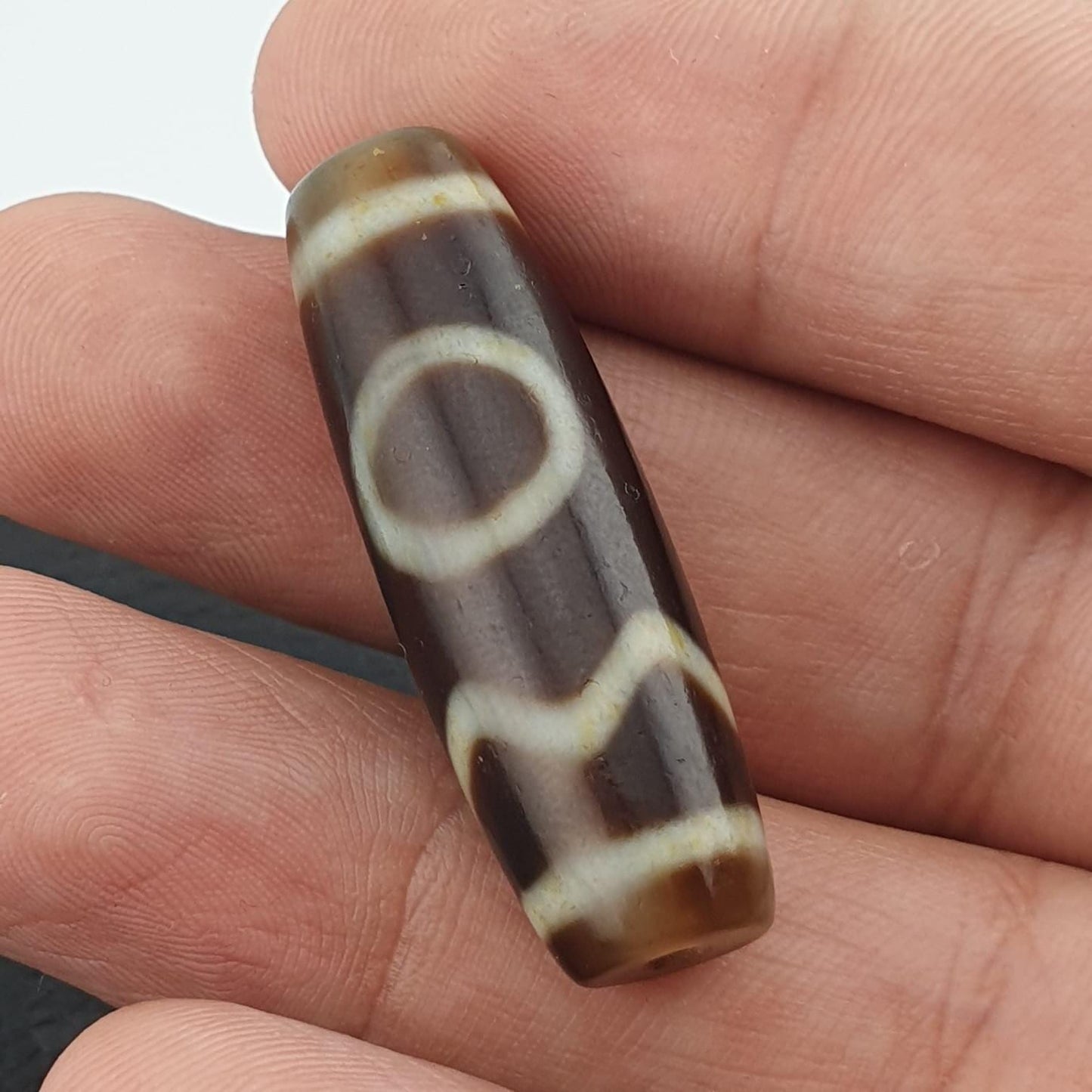 Sky earth eyes unique pattern himalayan tibetan agate dzi bead amulet