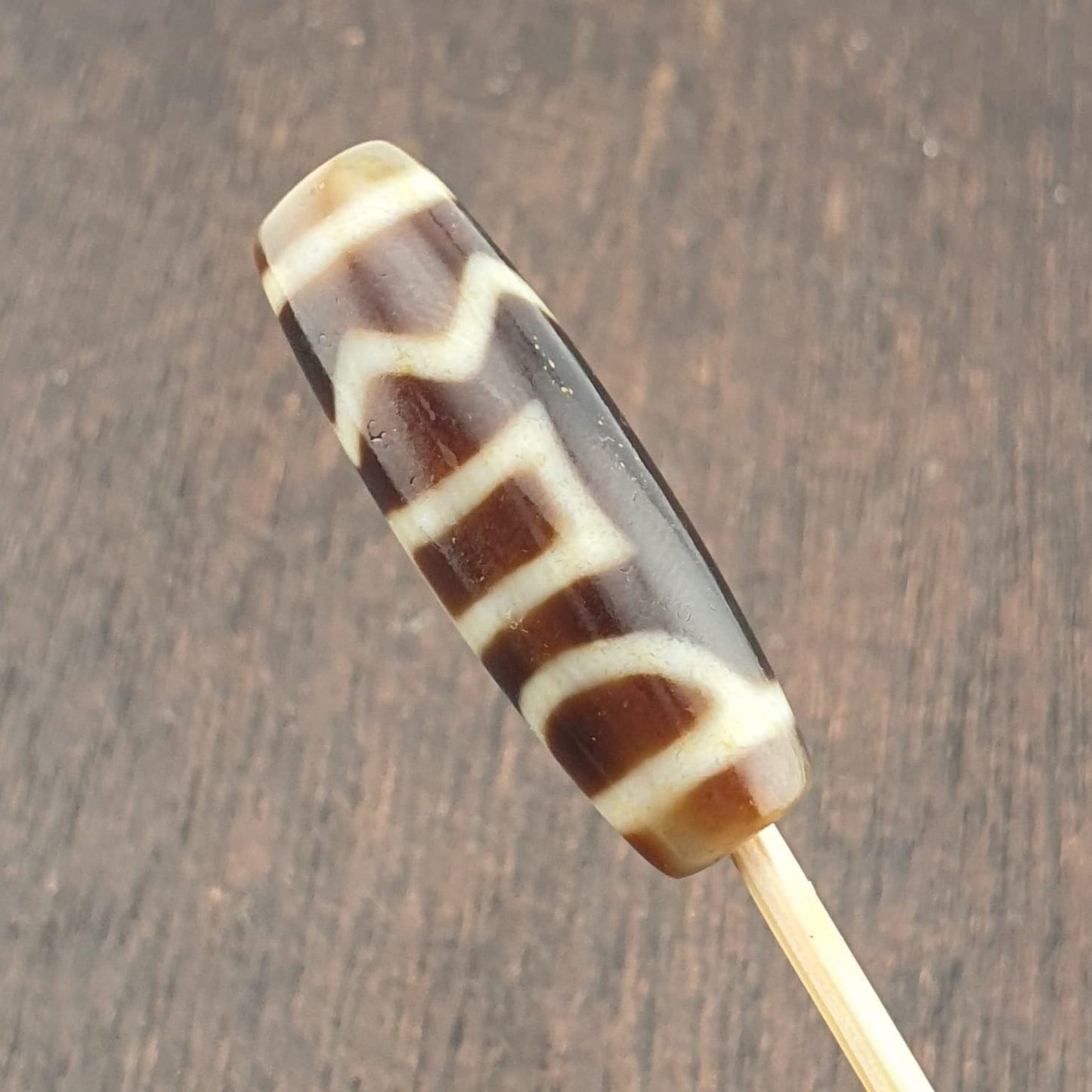 Sky earth eyes unique pattern himalayan tibetan agate dzi bead amulet