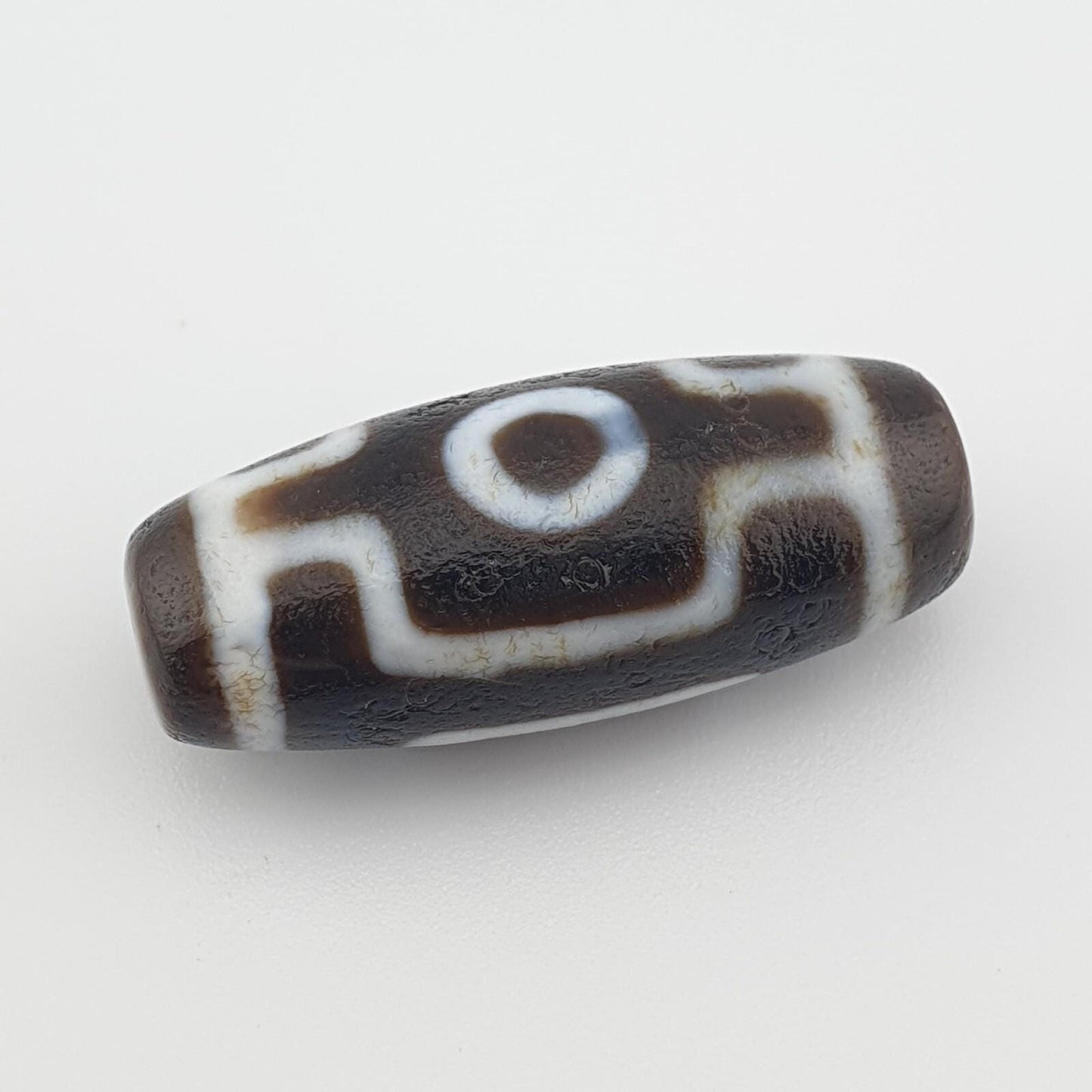 Soft skin eyes in eyes unique pattern himalayan tibetan agate dzi bead amulet