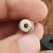 Vintage old himalayan indo tibetan rare 9 eyes eye dzi gray agate amulet bead