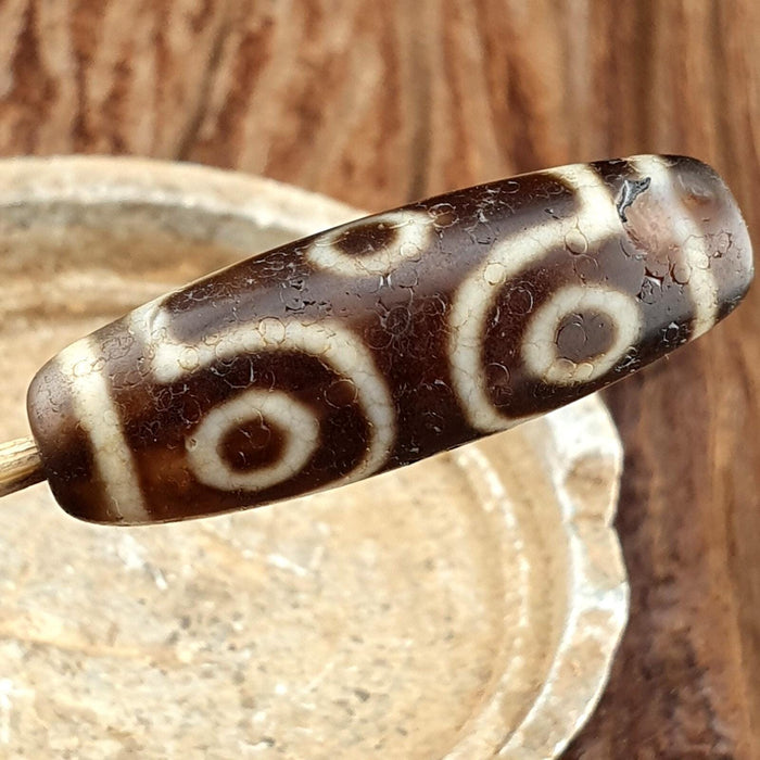 Himalayan tibetan 6 eyes pattern antique agate dzi bead spiritual amulet bead