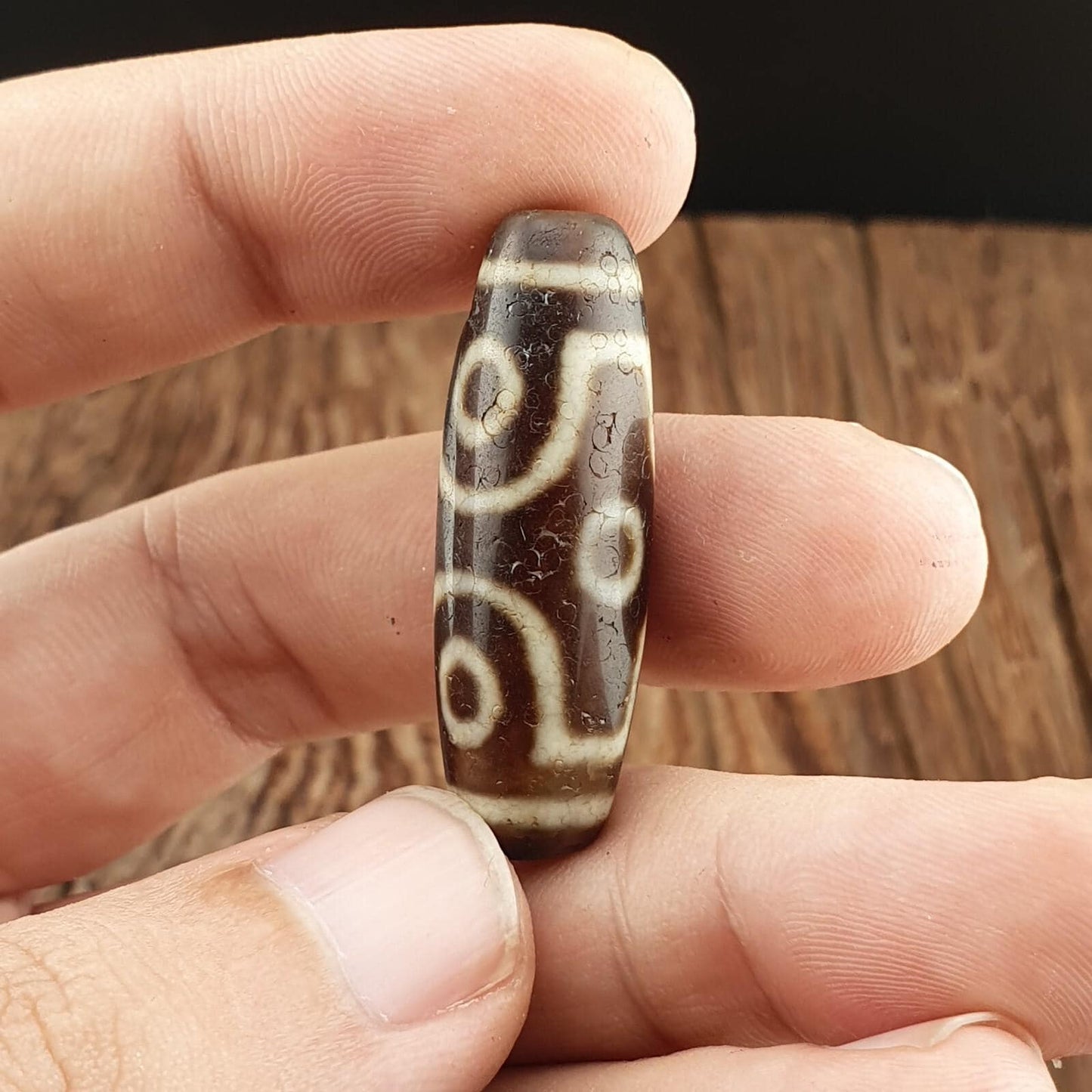 Himalayan tibetan 6 eyes pattern antique agate dzi bead spiritual amulet bead