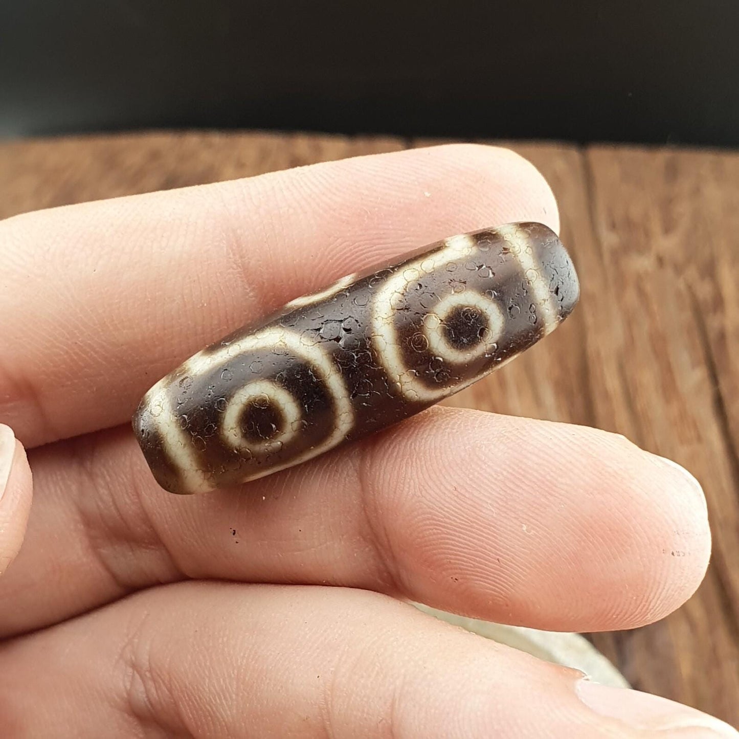 Himalayan tibetan 6 eyes pattern antique agate dzi bead spiritual amulet bead