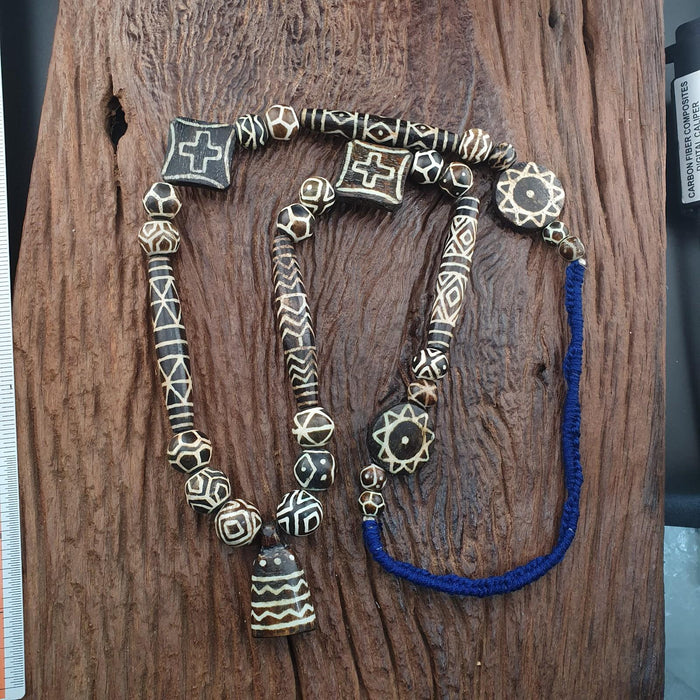 Pumtek Petrified Wood Beads Necklace South Asian Burmese Vintage Late 20th Century Tribal Jewelry