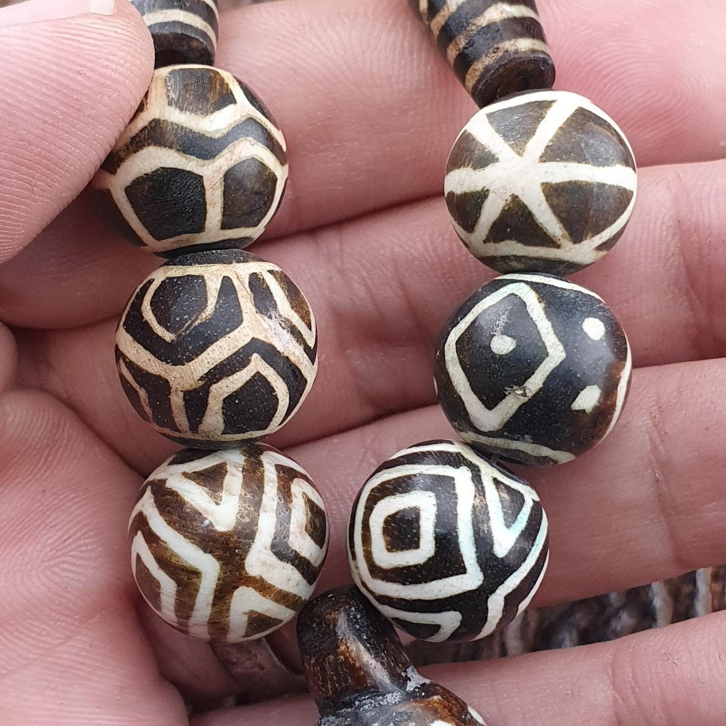 Pumtek Petrified Wood Beads Necklace South Asian Burmese Vintage Late 20th Century Tribal Jewelry