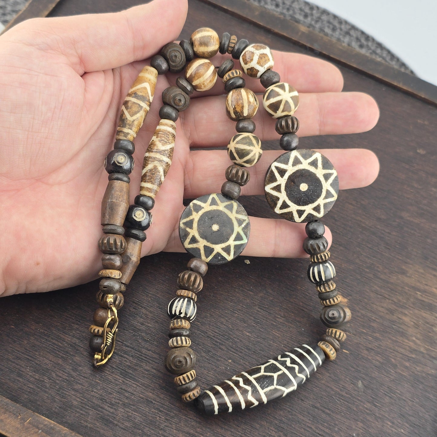 Asian burmese old pumtek petrified wood decorated stone beads strand necklace