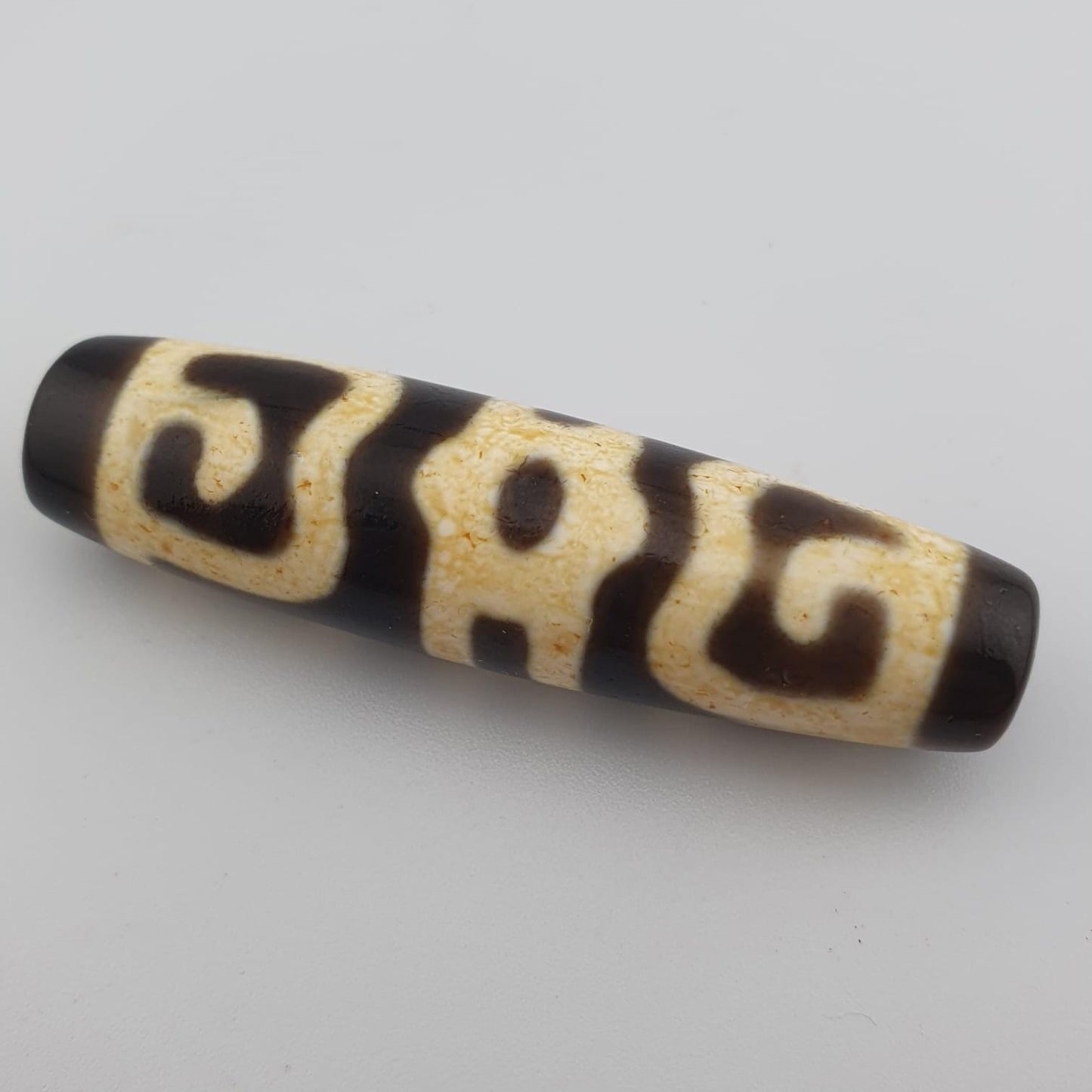 Rare pattern eyes unique pattern himalayan indo tibetan agate dzi bead amulet