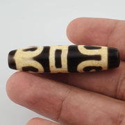 Rare pattern eyes unique pattern himalayan indo tibetan agate dzi bead amulet