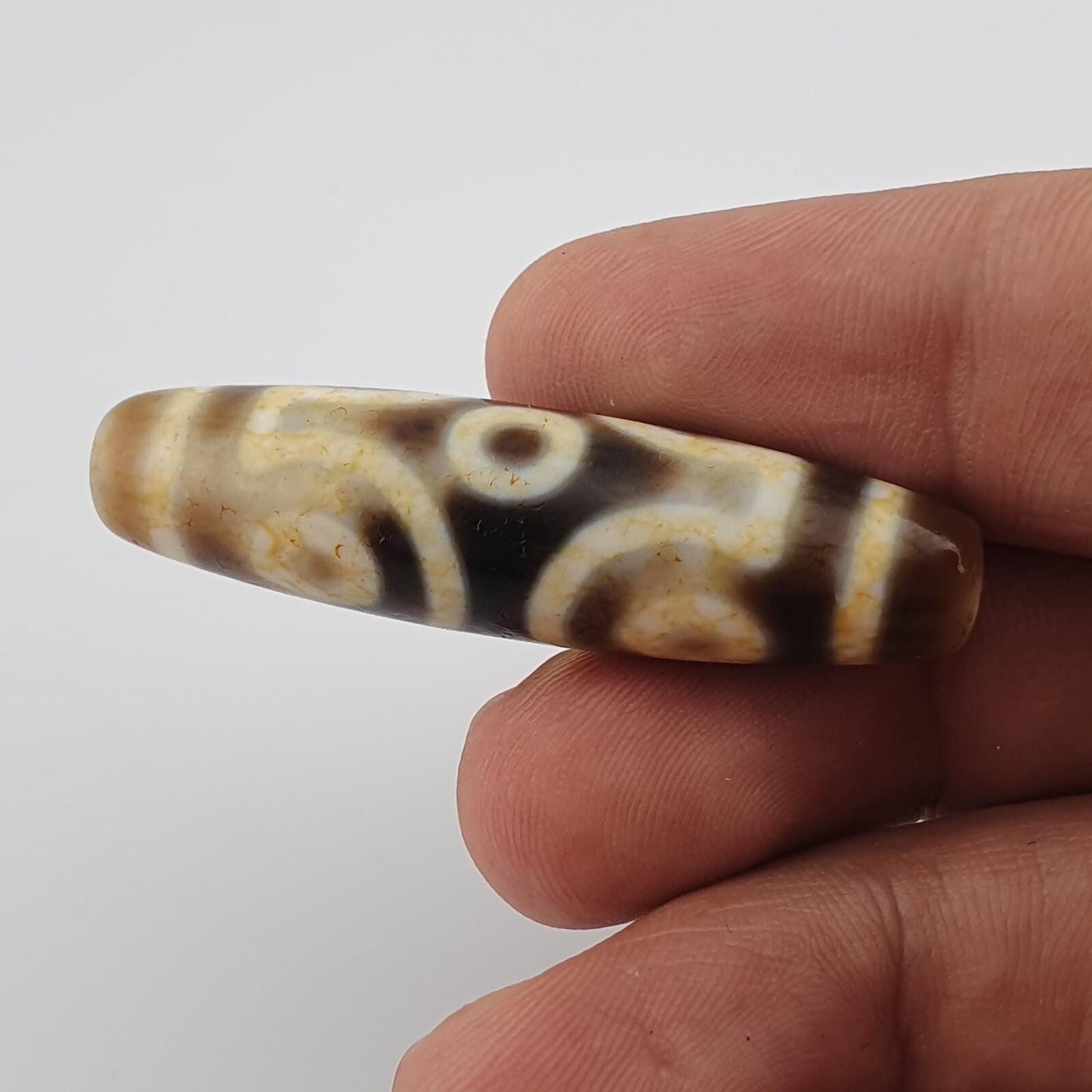 Circle 6 eyes in eyes unique pattern himalayan tibetan agate dzi bead amulet