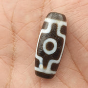 Soft skin eyes in eyes unique pattern himalayan tibetan agate dzi bead amulet